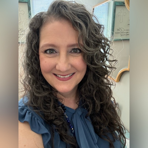 Meet your Posher, Susan - Picture 1 of 1